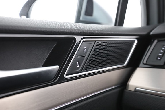 Volkswagen Passat Alltrack 30 of 30