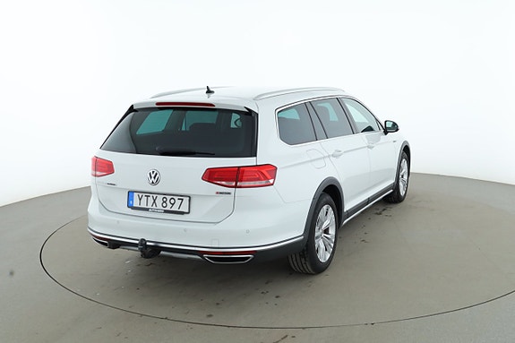 Volkswagen Passat Alltrack 5 of 5