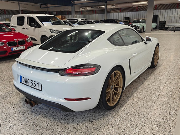 Porsche 718 Cayman 5 of 5