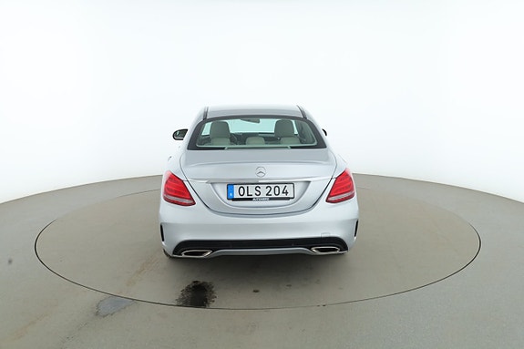 Mercedes-Benz C180 4 of 5