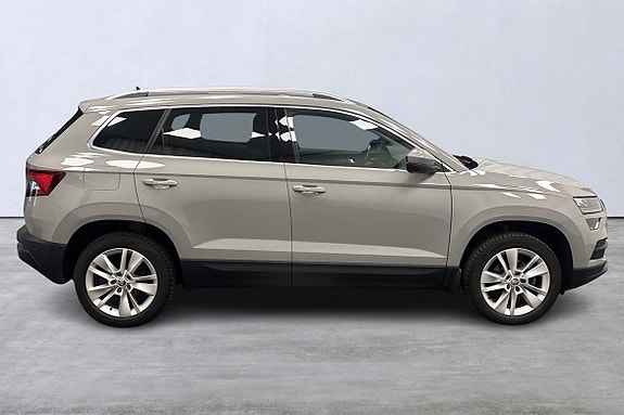 Skoda Karoq 3 of 5