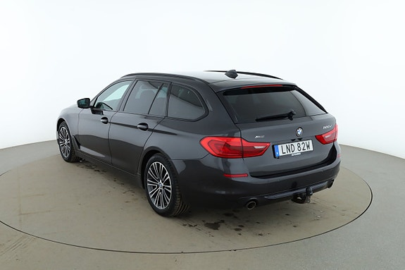 BMW 520d 3 of 5