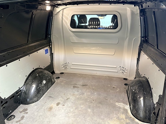 Mercedes-Benz Vito 119 27 of 28