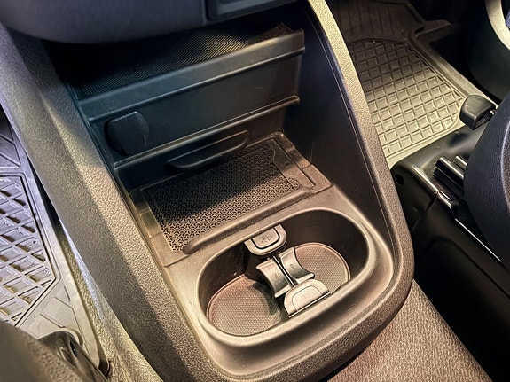 Mercedes-Benz Vito 119 25 of 28