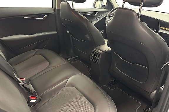 Kia Niro 11 of 19