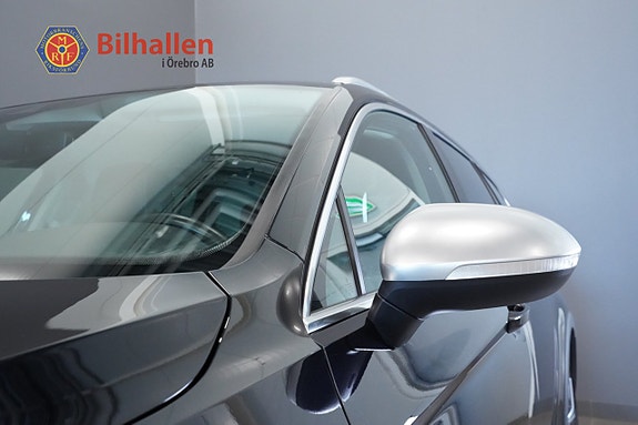 Volkswagen Passat Alltrack 3 of 5