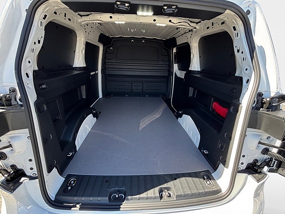 Volkswagen ID. Buzz 13 of 15