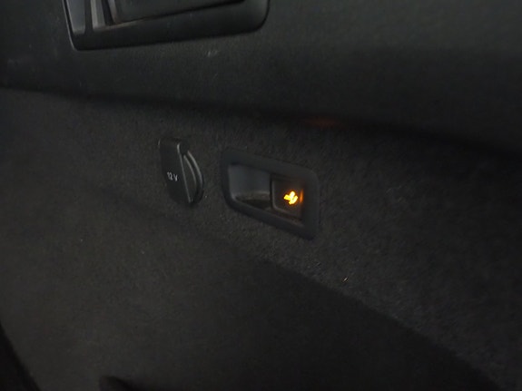 Volkswagen Passat 9 of 22