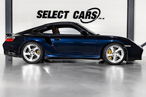 Porsche 911 Turbo S 3 of 5