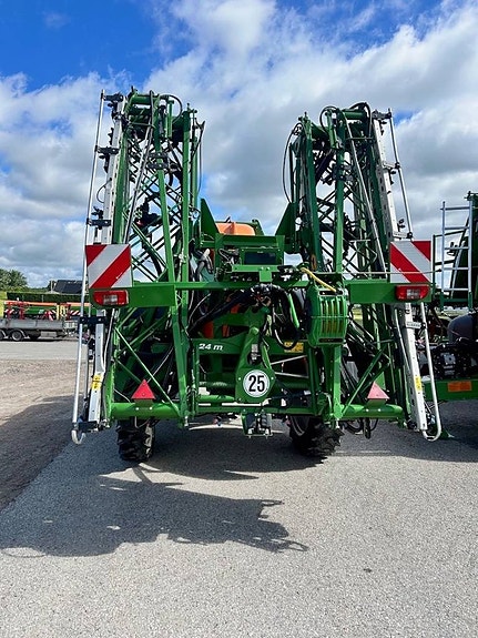 Amazone UX 4200 24-m Sverigespruta 4 of 5