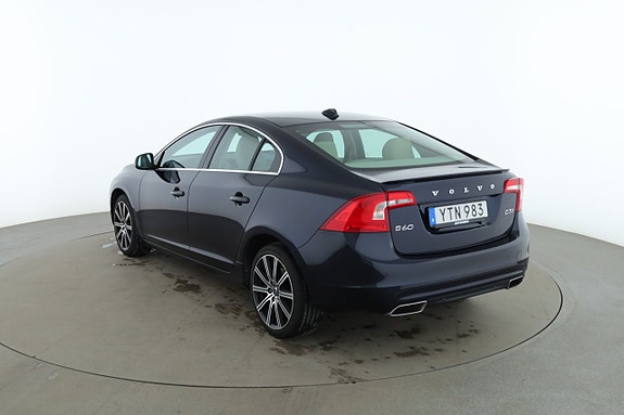 Volvo S60 3 of 5