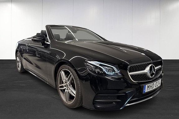 Mercedes-Benz E200 2 of 5