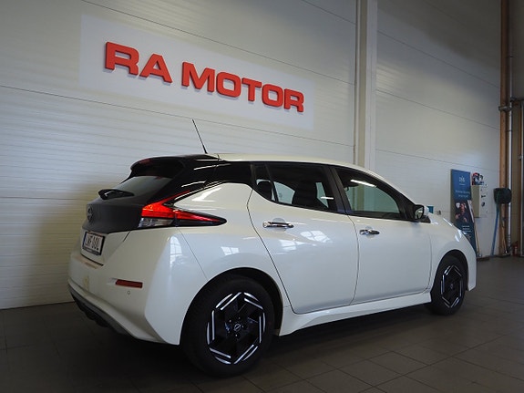 Nissan Leaf 5 of 5