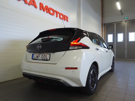 Nissan Leaf 6 of 22