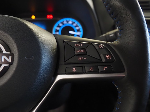Nissan Leaf 18 of 22
