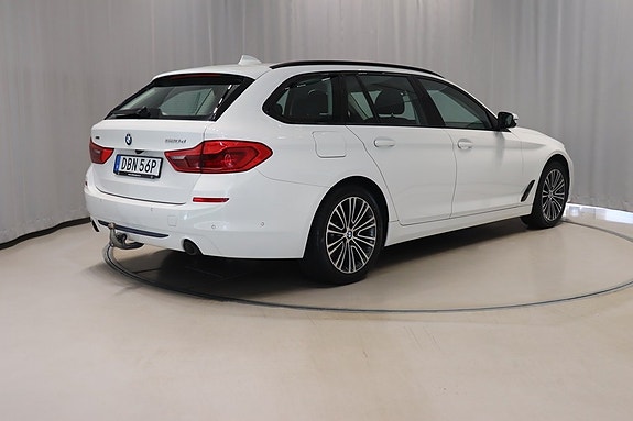 BMW 520 4 of 5