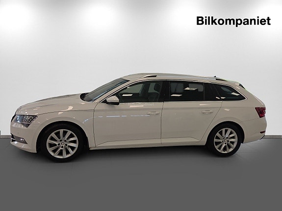 Skoda Superb 4 of 5