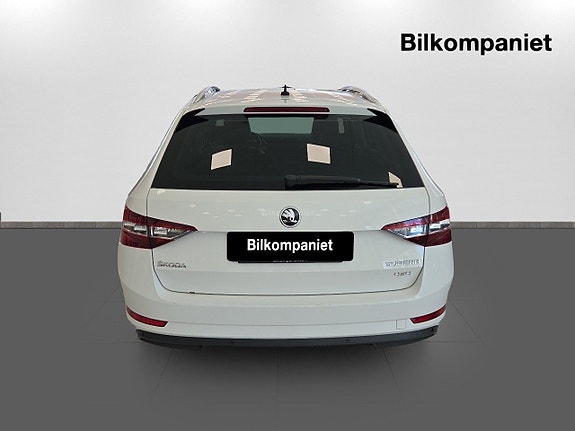 Skoda Superb 5 of 5