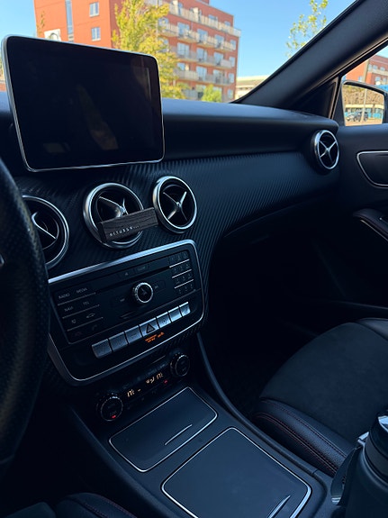 Mercedes-Benz A200 d 5 of 5