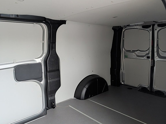 Volkswagen Transporter 2 of 4