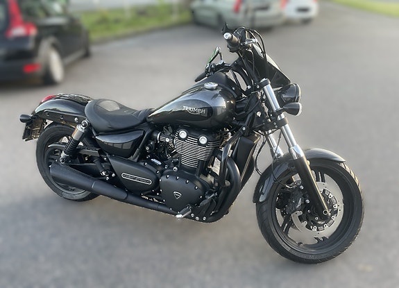 Triumph THUNDERBIRD STORM 2 of 5