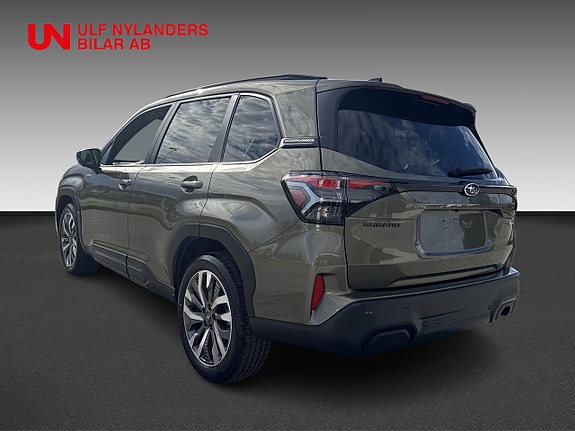 Subaru Forester 2 of 15