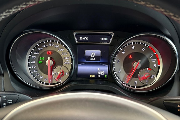 Mercedes-Benz GLA200 23 of 30