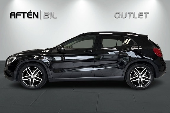 Mercedes-Benz GLA200 10 of 30