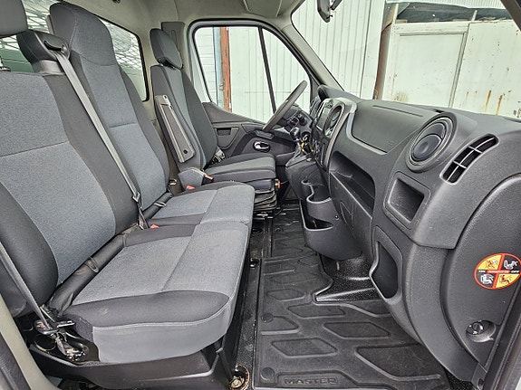Renault Master 9 of 17
