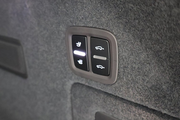 Porsche Cayenne 10 of 18