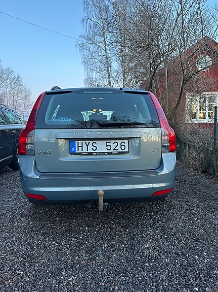 Volvo V50 4 of 5