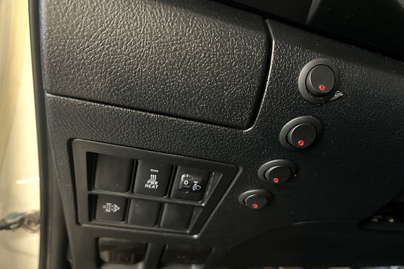 Toyota HiLux 12 of 20