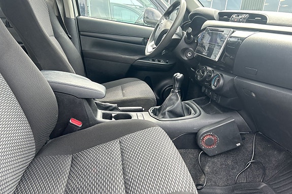 Toyota HiLux 19 of 20