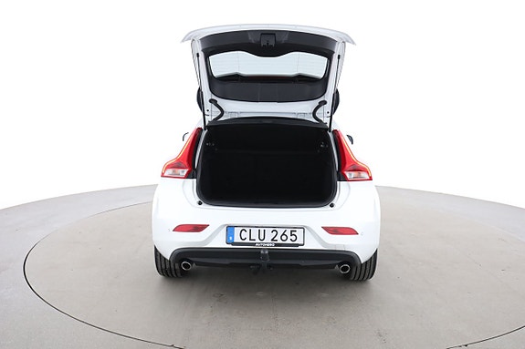 Volvo V40 16 of 30