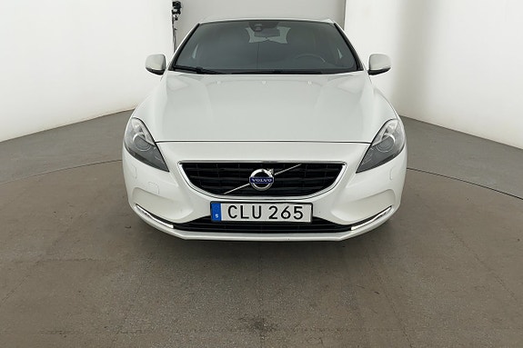 Volvo V40 8 of 30