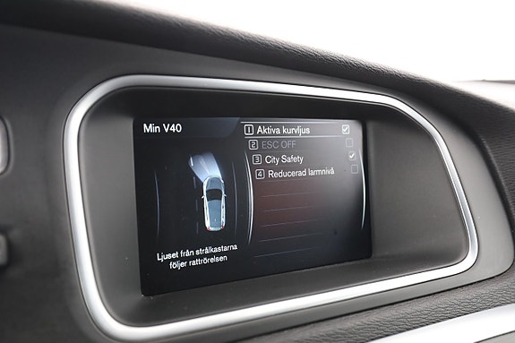 Volvo V40 18 of 30