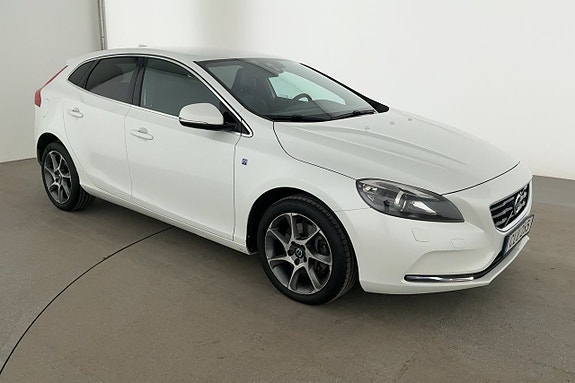 Volvo V40 7 of 30