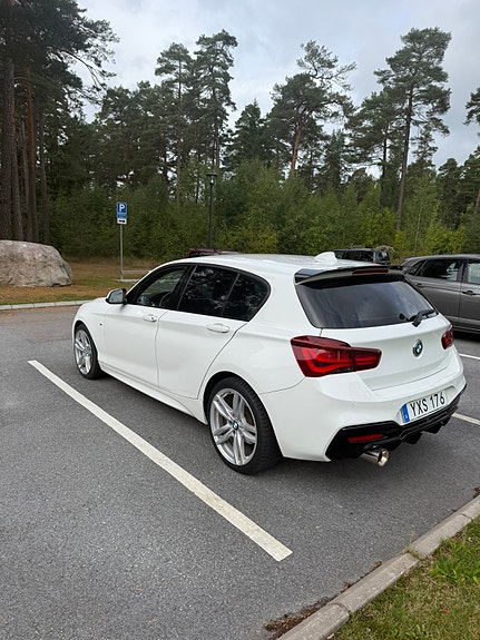 BMW 118d 3 of 7