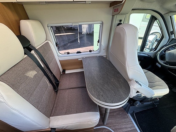 Peugeot Van Tourer 600 Euro Caravaning 4 of 10