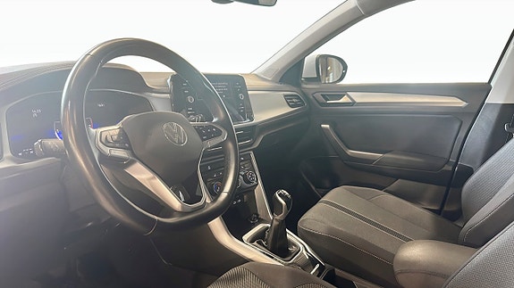 Volkswagen T-Roc 7 of 19