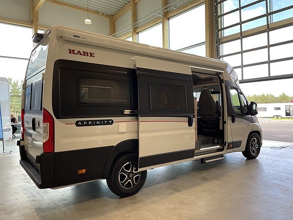 Kabe Affinity Three /Långbädd/Automat140hk/4250kg/ 3 of 22