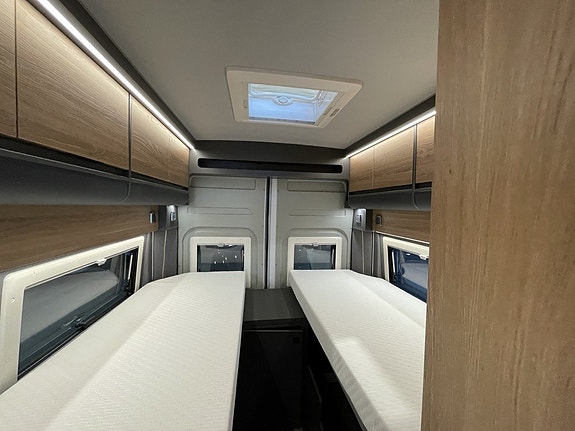 Kabe Affinity Three /Långbädd/Automat140hk/4250kg/ 10 of 22