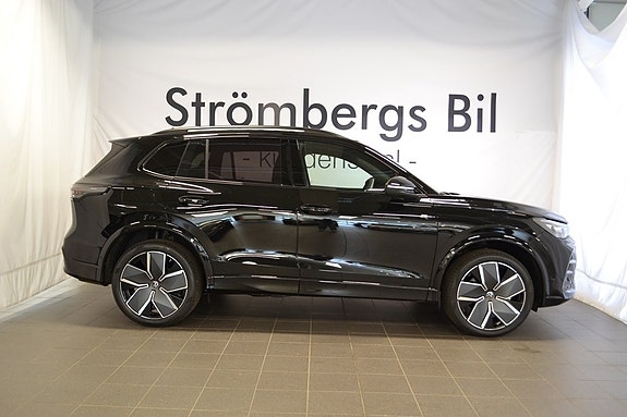 Volkswagen Tiguan 2 of 13