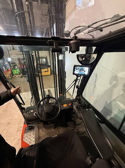Toyota truck 8FBMT50 2 of 2