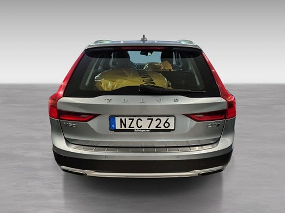 Volvo V90 Cross Country 6 of 9
