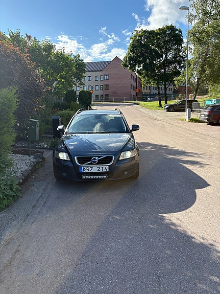 Volvo V50 3 of 4
