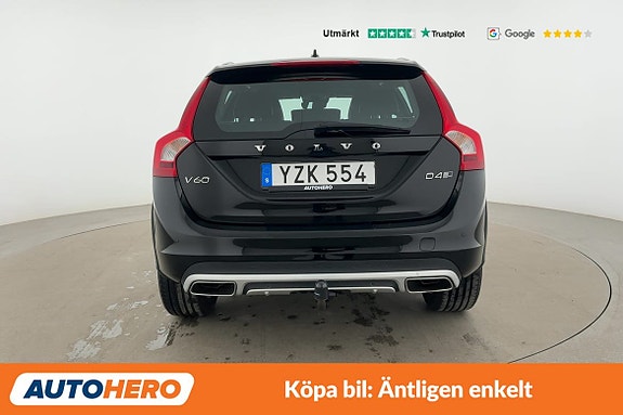 Volvo V60 Cross Country 4 of 5
