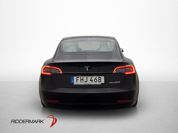 Tesla Model 3 8 of 30