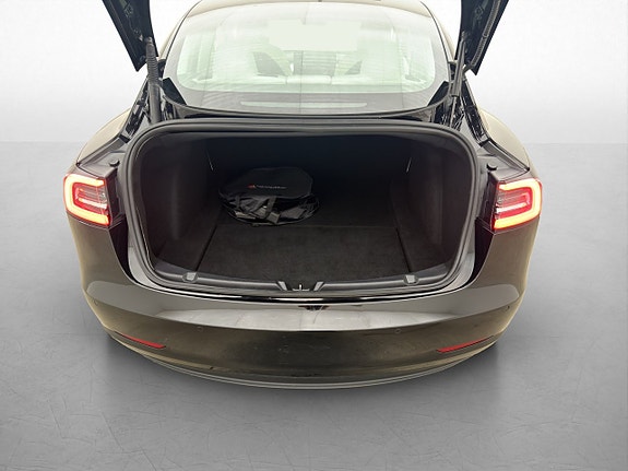 Tesla Model 3 28 of 30