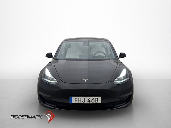 Tesla Model 3 3 of 5